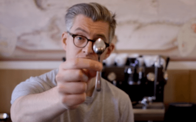 James Hoffmann Demonstrates How To Eliminate Coffee Ground Static
